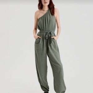NWT American Eagle One Shoulder Jumpsuit NWT SZ Sm